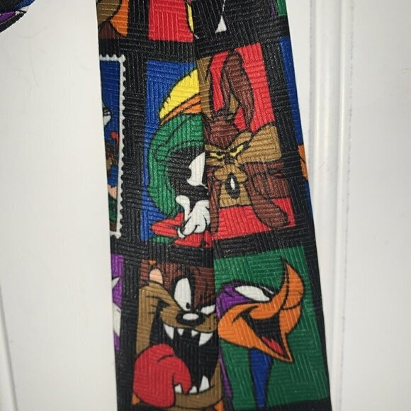 Vintage Men's Looney Tunes Stamp Collection Neck Tie Made In USA 1997 - Picture 9 of 9